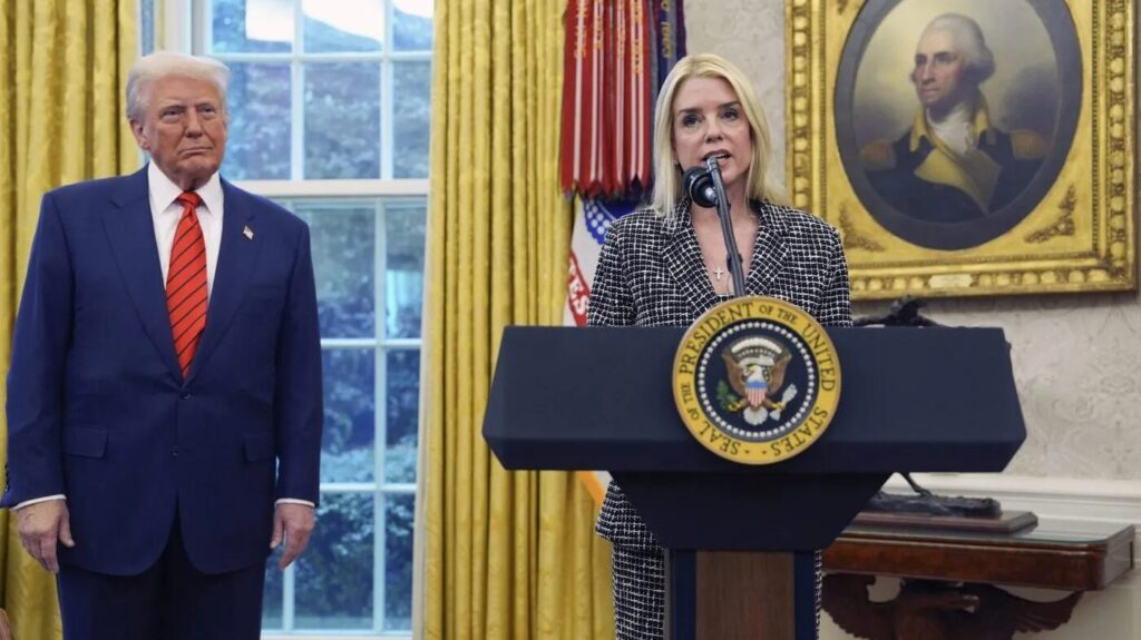 Pam Bondi sworn in to lead Justice Department