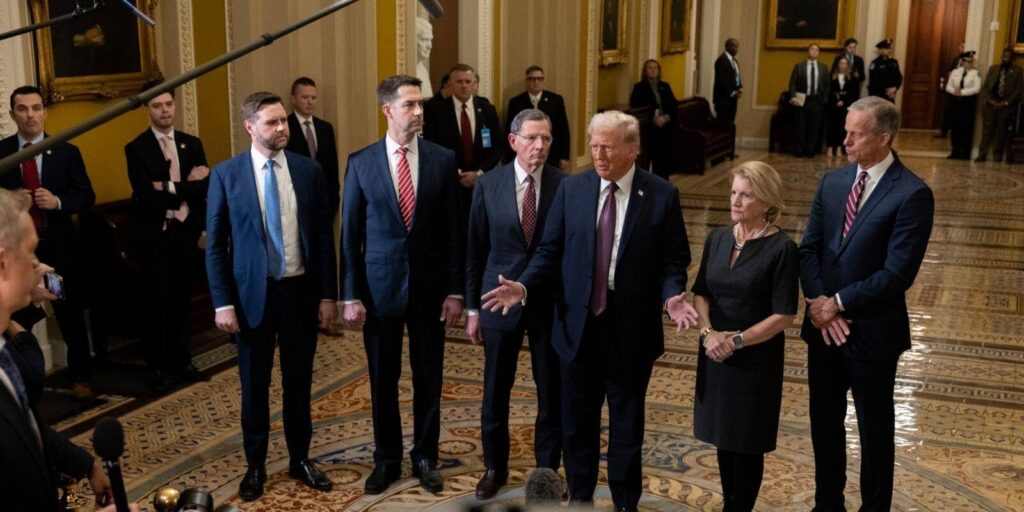 Trump returns to Capitol Hill