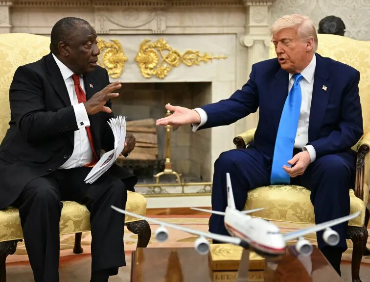 trump and south african president in oval office