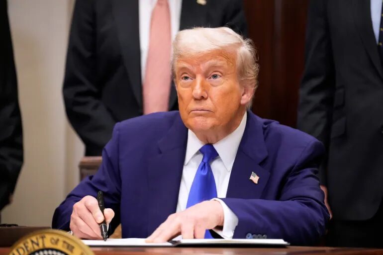 trump signing