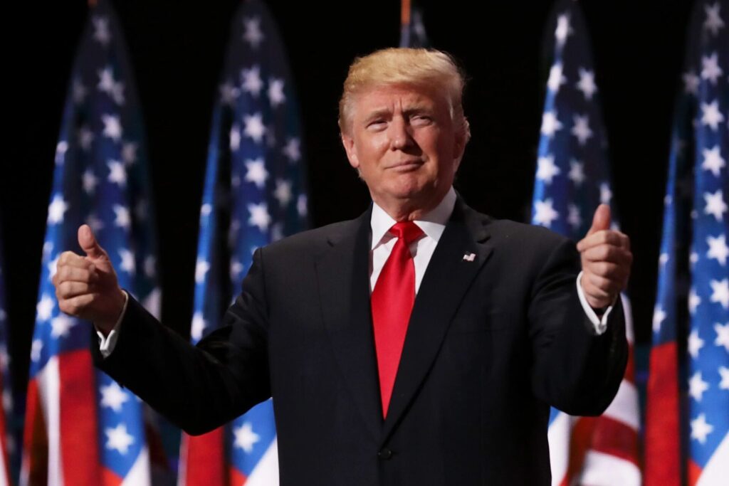 trump thumbs up