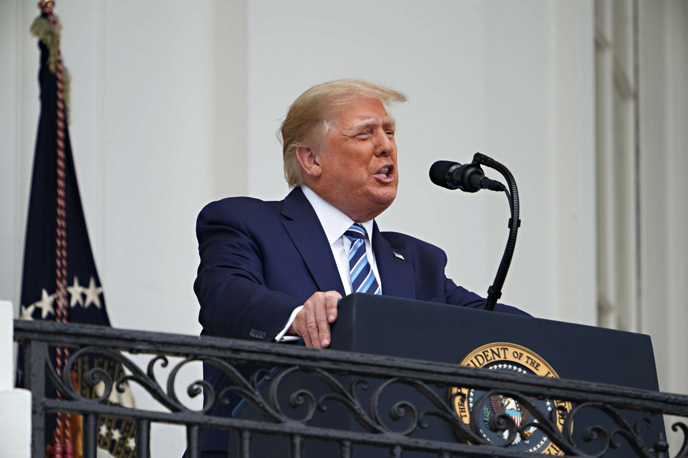 donald trump speaking at white house