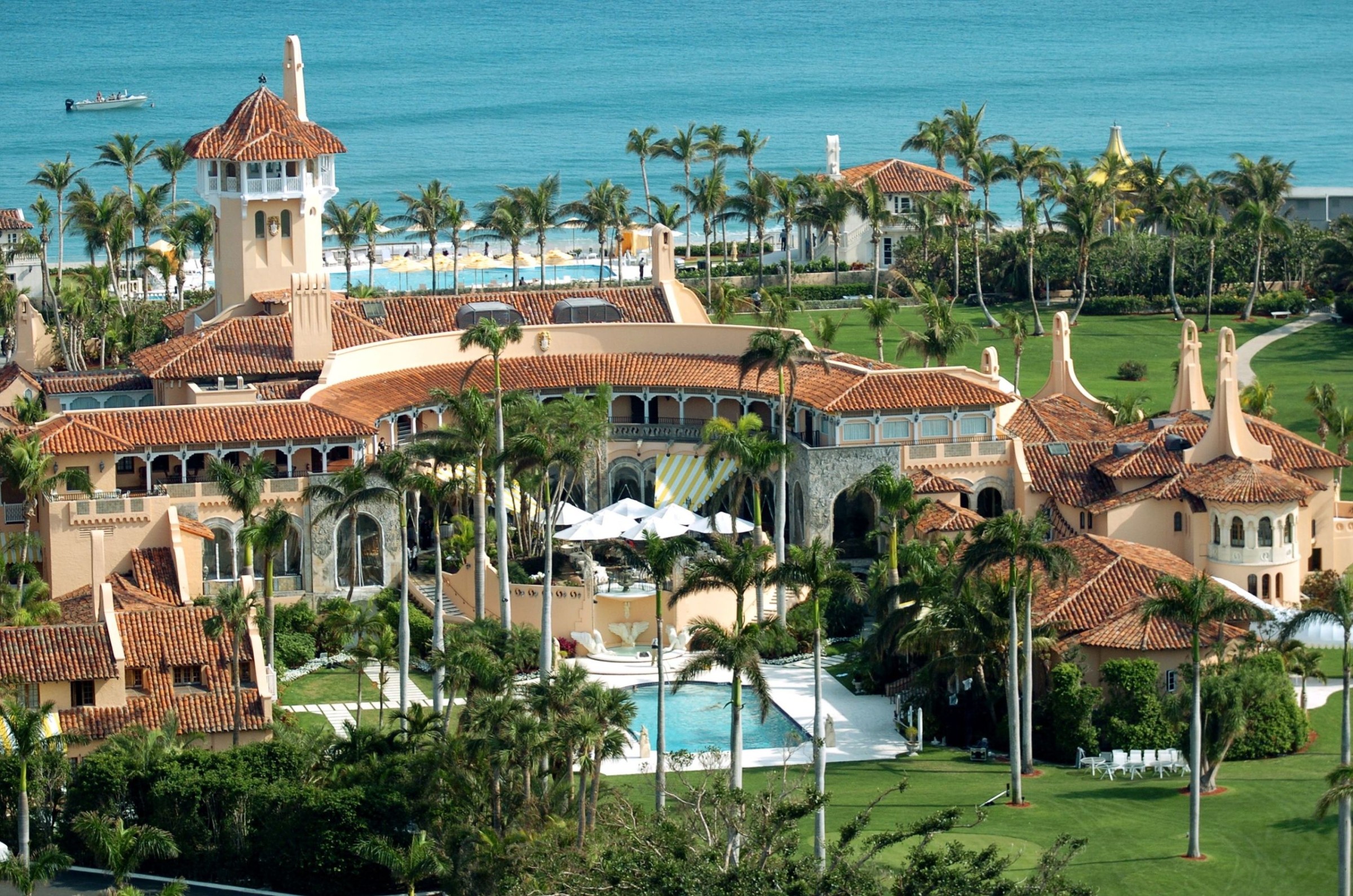 trumps mar a lago estate