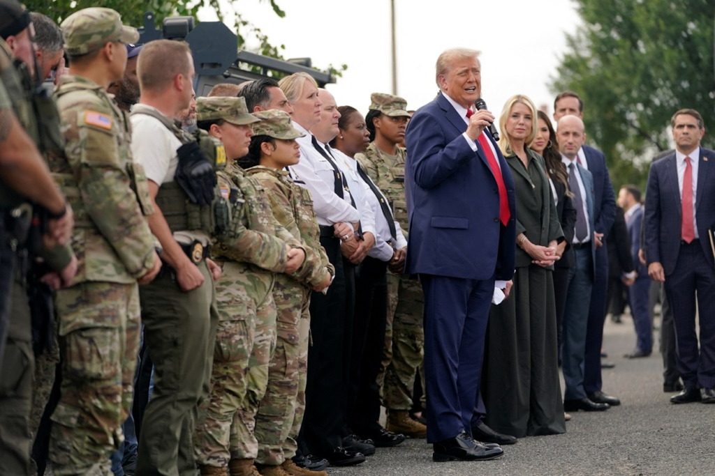 Trump thanks officers, National Guard troops in ًWashington, DC