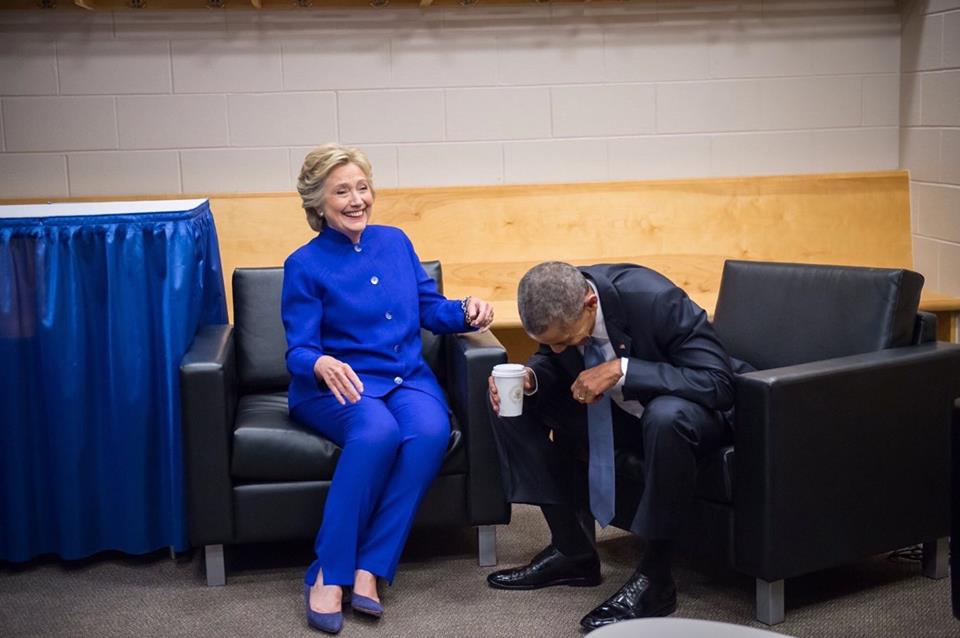 hillary clinton and barakcx obama laughing