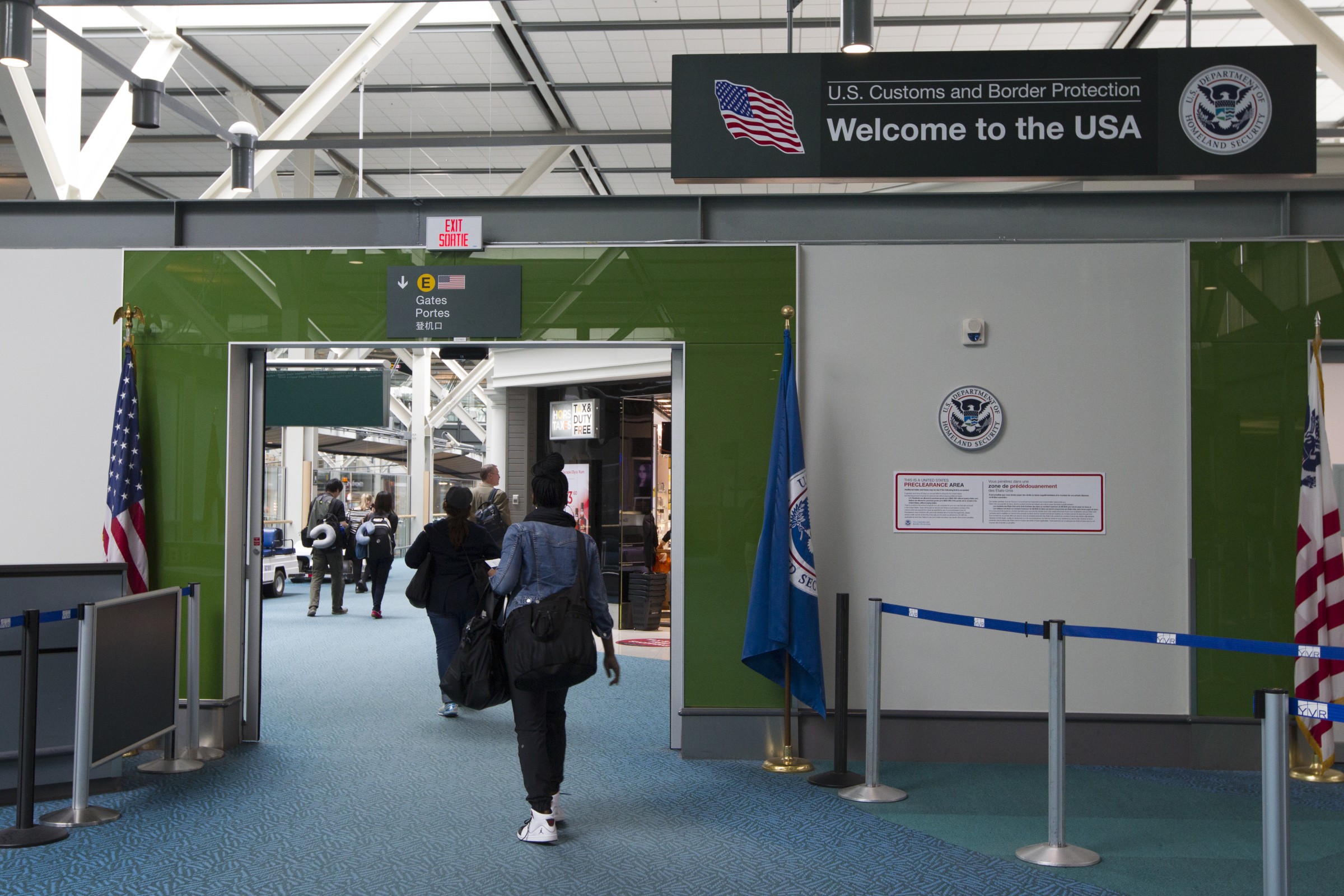 us airport customs