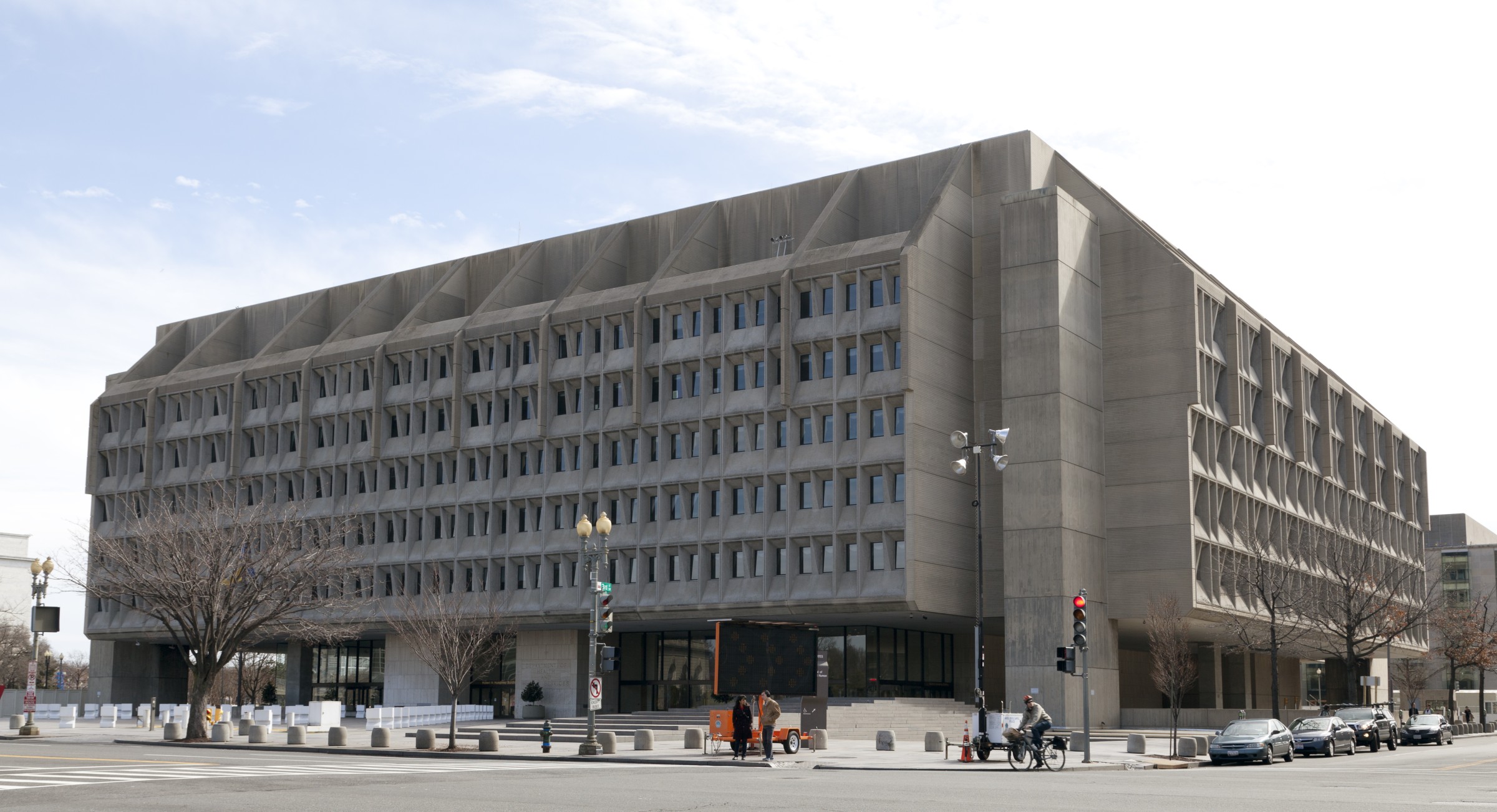 U.S. Department of Health and Human Services headquarters main entrance