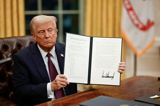Judge Blocks Trump Prison Order